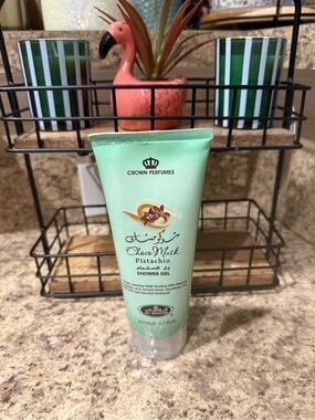 Choco Musk Pistachio Shower Gel Unisex Notes of Pistachio Raspberry Almond